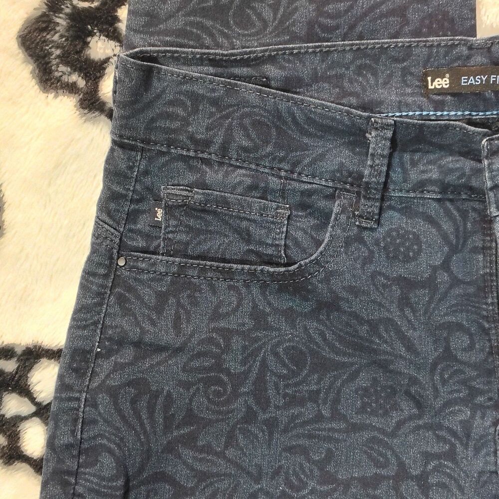 Lee Women's 8M Easy Fit Blue Floral Paisley Scroll Stretchy Straight Leg Jeans